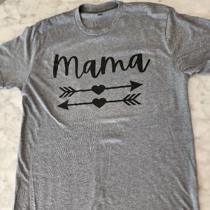 Mama T shirt, heart arrow, gray, mom gift, mom shirt